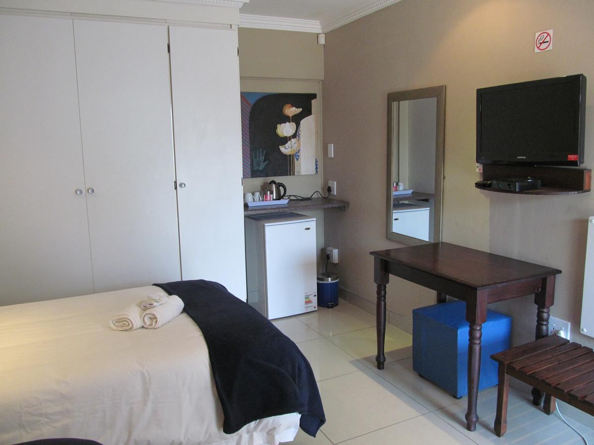 Bettie'S Luxury Lodge Kroonstad Quarto foto