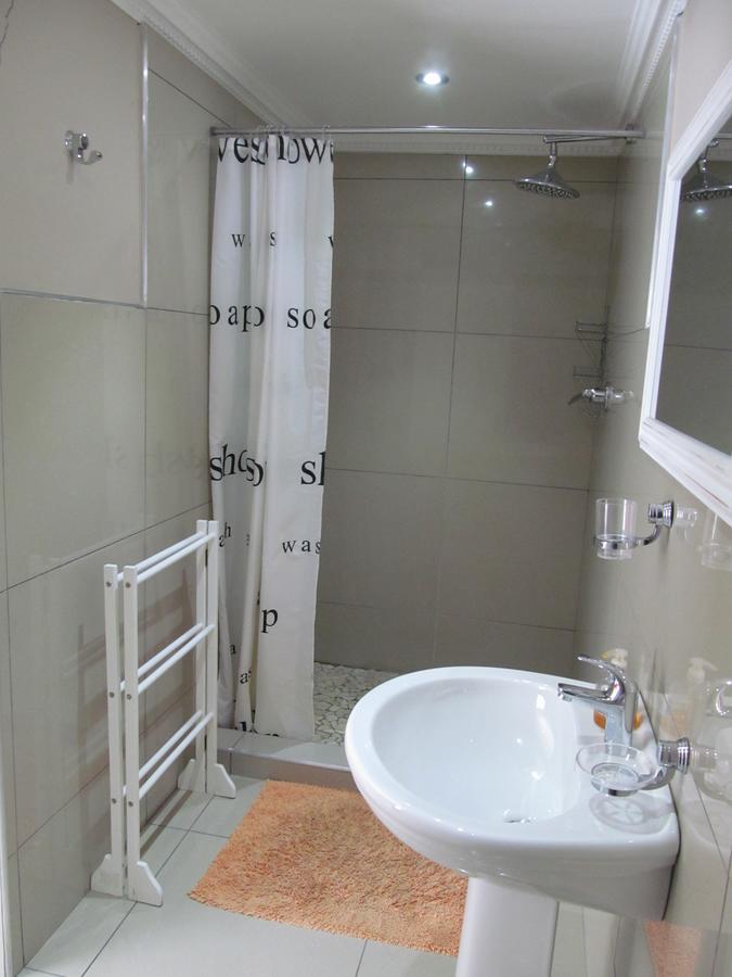 Bettie'S Luxury Lodge Kroonstad Quarto foto